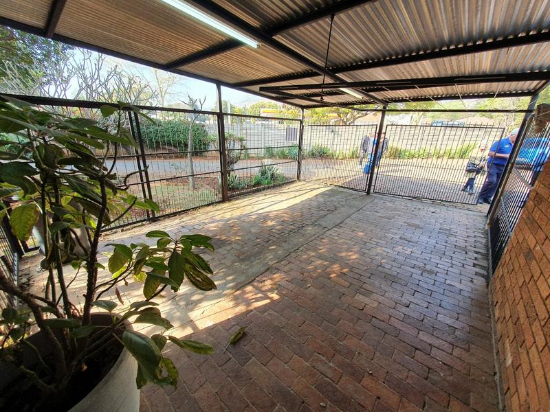 2 Bedroom Property for Sale in Dorandia Gauteng