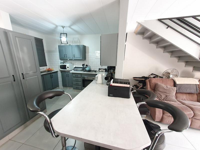 2 Bedroom Property for Sale in Dorandia Gauteng