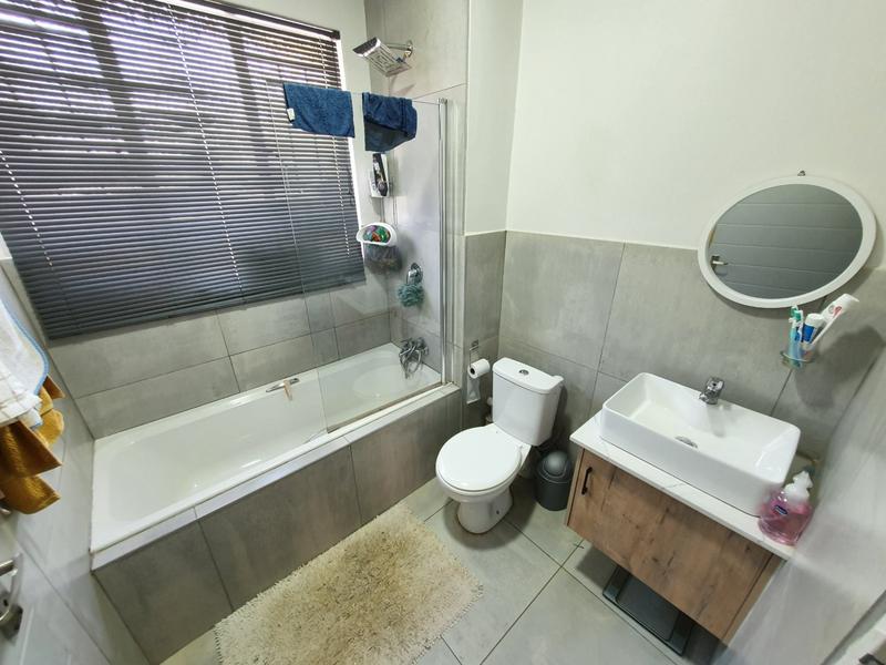 2 Bedroom Property for Sale in Dorandia Gauteng