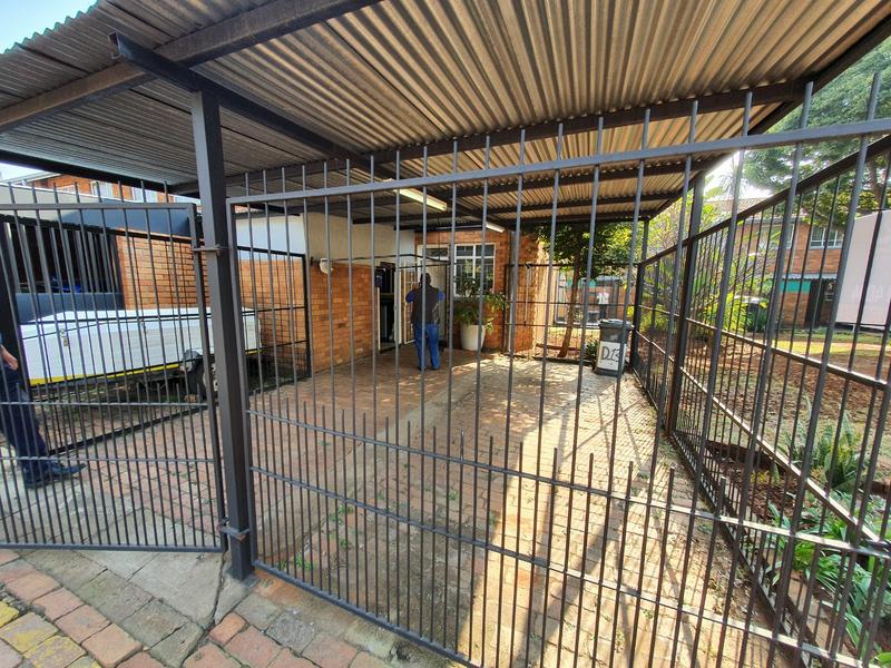 2 Bedroom Property for Sale in Dorandia Gauteng
