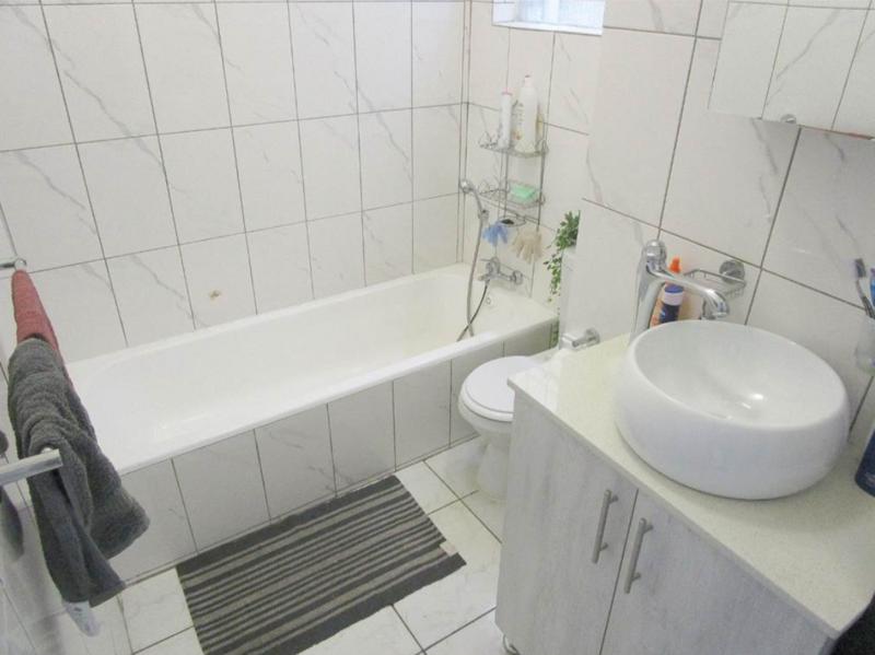 2 Bedroom Property for Sale in Eastleigh Gauteng