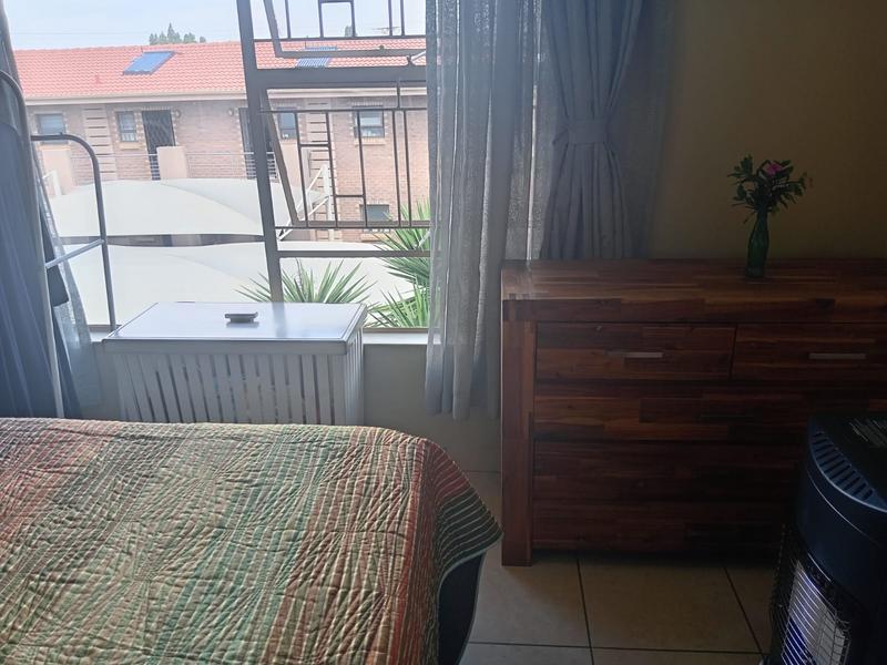 2 Bedroom Property for Sale in Primrose Hill Gauteng