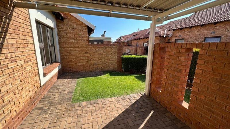 To Let 2 Bedroom Property for Rent in Brentwood Park Gauteng