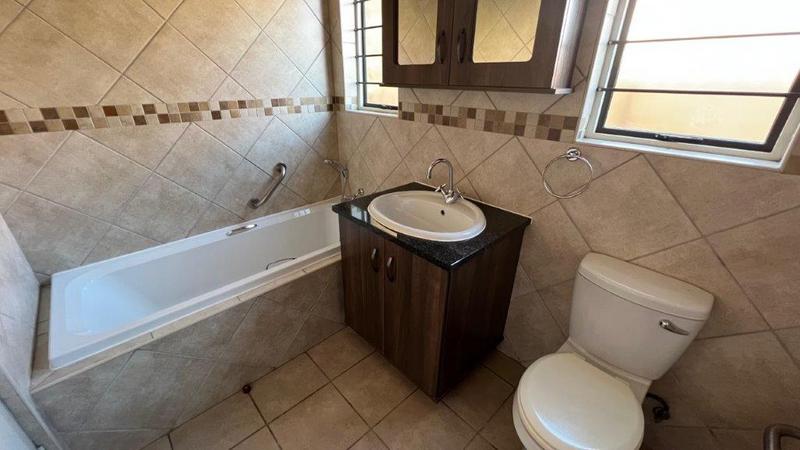 To Let 2 Bedroom Property for Rent in Brentwood Park Gauteng