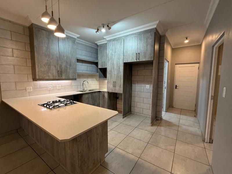 2 Bedroom Property for Sale in Kenmare Gauteng