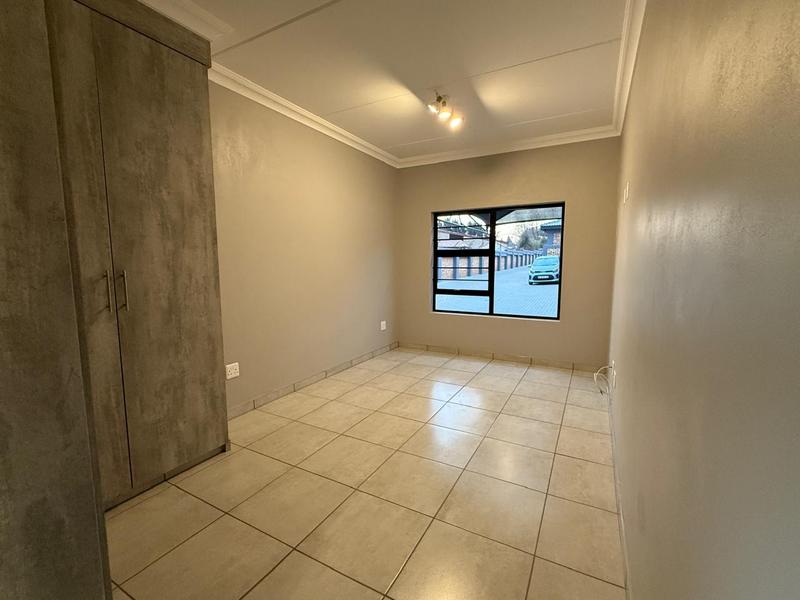 2 Bedroom Property for Sale in Kenmare Gauteng