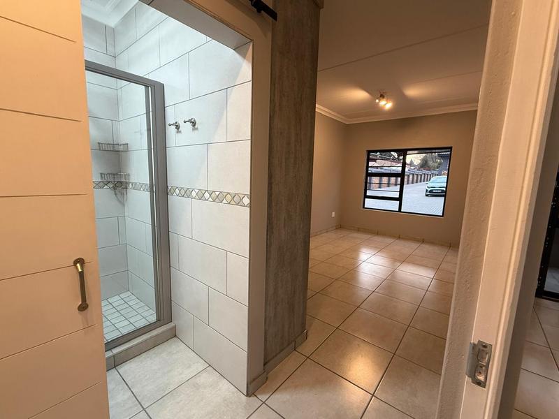 2 Bedroom Property for Sale in Kenmare Gauteng