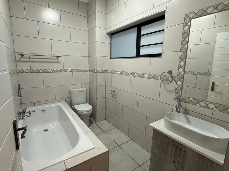 2 Bedroom Property for Sale in Kenmare Gauteng