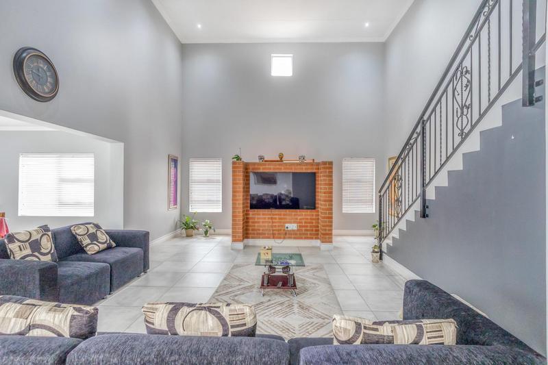 5 Bedroom Property for Sale in Country View Estate Gauteng