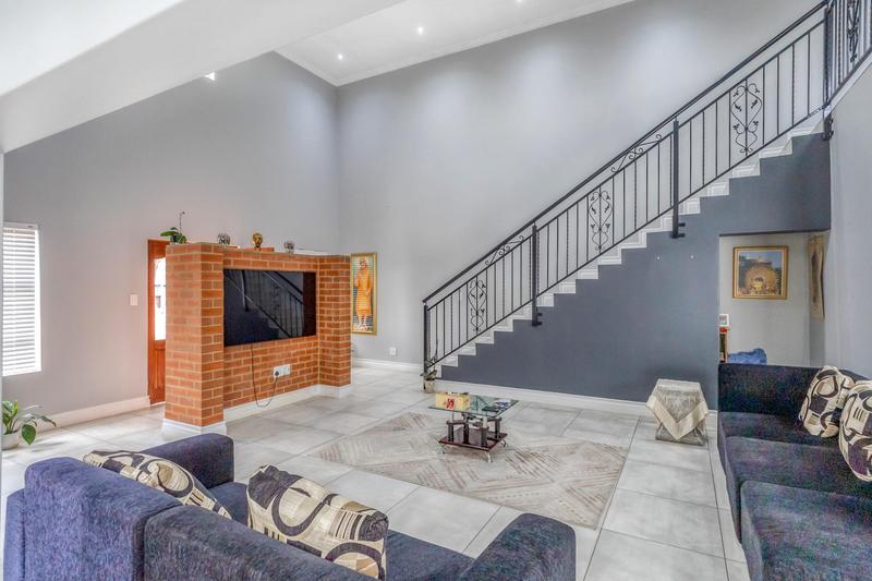 5 Bedroom Property for Sale in Country View Estate Gauteng