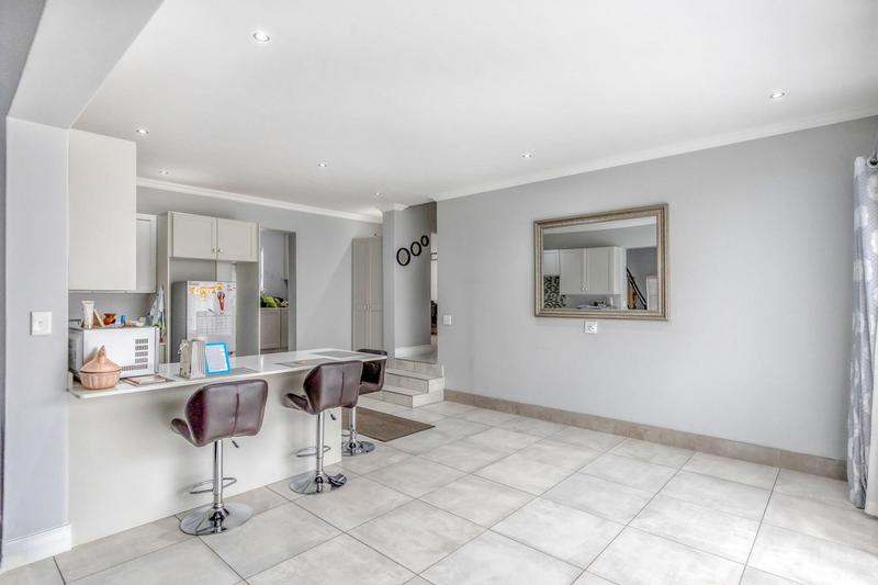 5 Bedroom Property for Sale in Country View Estate Gauteng