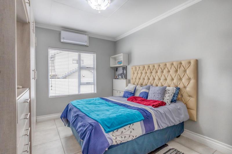 5 Bedroom Property for Sale in Country View Estate Gauteng