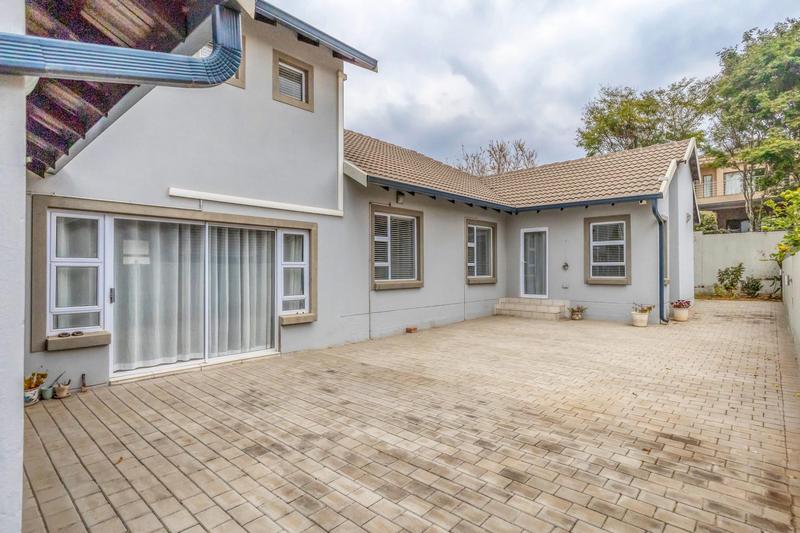 5 Bedroom Property for Sale in Country View Estate Gauteng