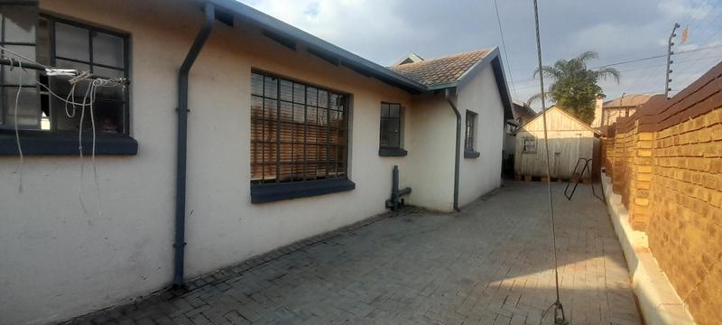 To Let 3 Bedroom Property for Rent in Highveld Gauteng