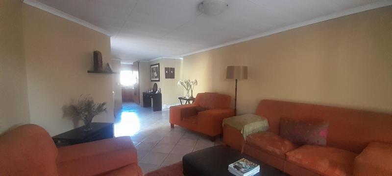 To Let 3 Bedroom Property for Rent in Highveld Gauteng