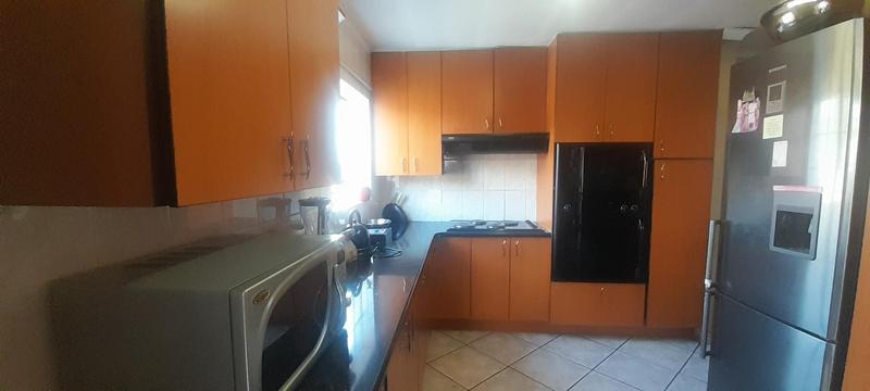 To Let 3 Bedroom Property for Rent in Highveld Gauteng
