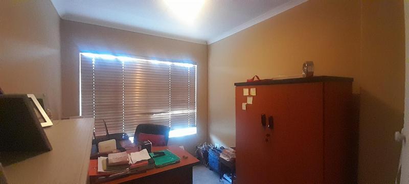 To Let 3 Bedroom Property for Rent in Highveld Gauteng
