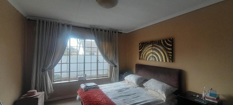 To Let 3 Bedroom Property for Rent in Highveld Gauteng