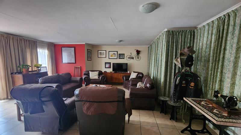 2 Bedroom Property for Sale in Doornpoort Gauteng