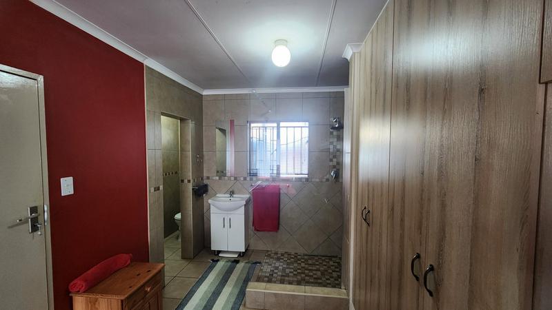 2 Bedroom Property for Sale in Doornpoort Gauteng