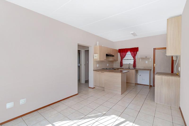 2 Bedroom Property for Sale in Noordheuwel Gauteng