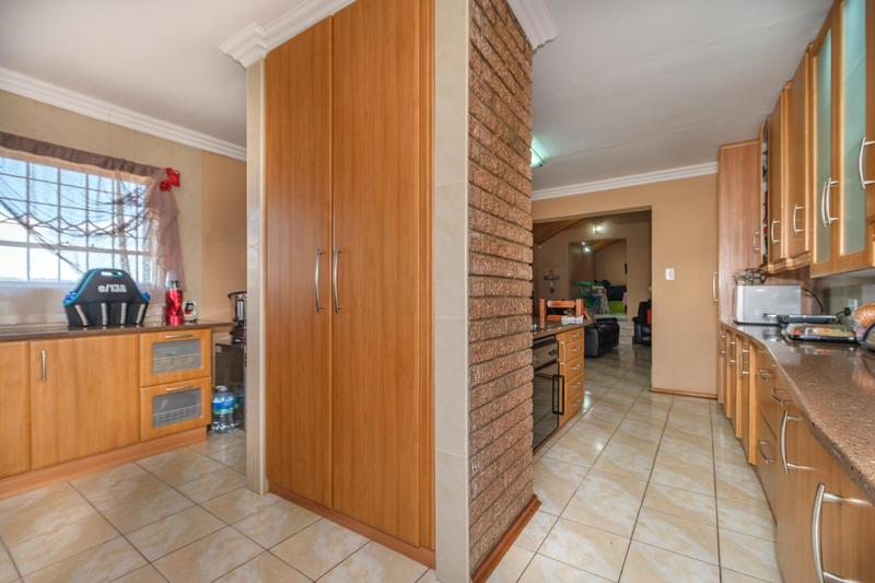 3 Bedroom Property for Sale in Noordheuwel Gauteng