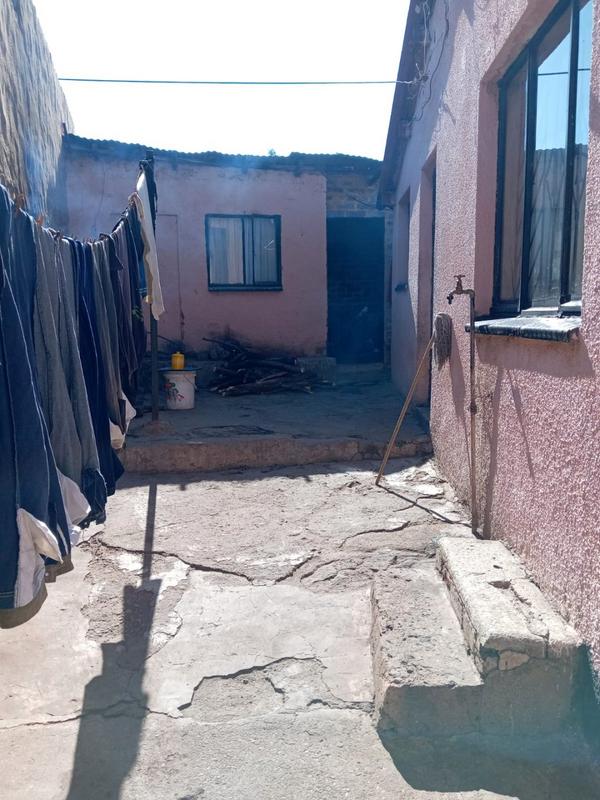 1 Bedroom Property for Sale in Diepkloof Gauteng