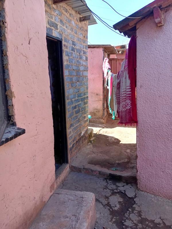 1 Bedroom Property for Sale in Diepkloof Gauteng