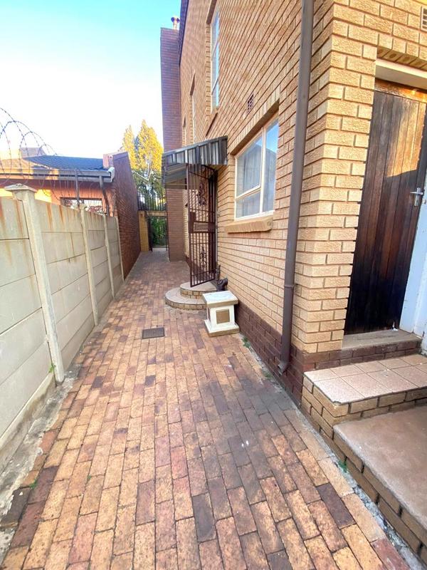 7 Bedroom Property for Sale in Lenasia South Gauteng