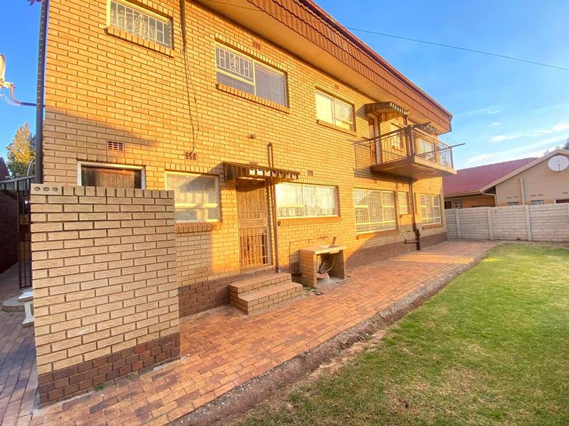 7 Bedroom Property for Sale in Lenasia South Gauteng