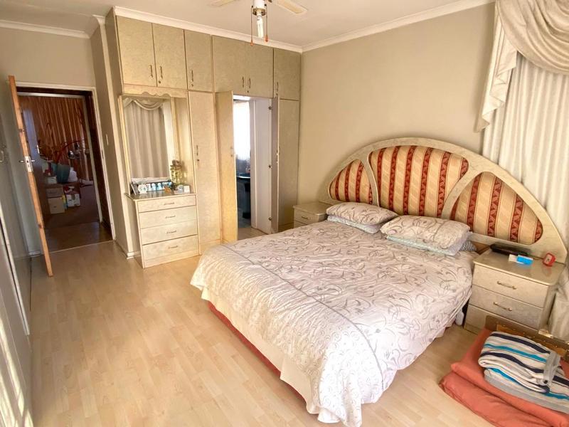 7 Bedroom Property for Sale in Lenasia South Gauteng