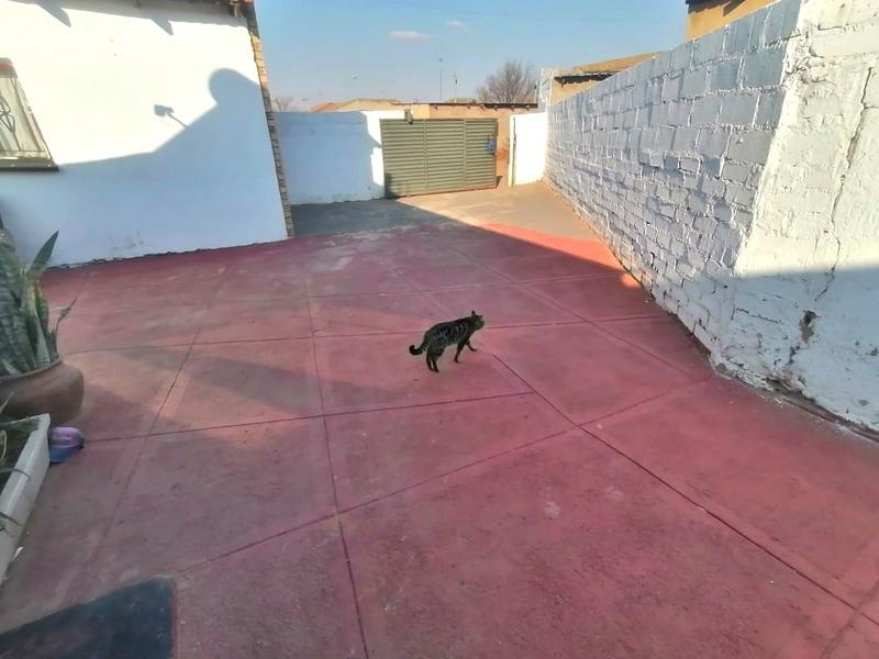 1 Bedroom Property for Sale in Siluma View Gauteng