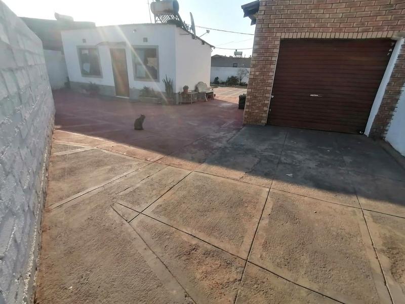 1 Bedroom Property for Sale in Siluma View Gauteng