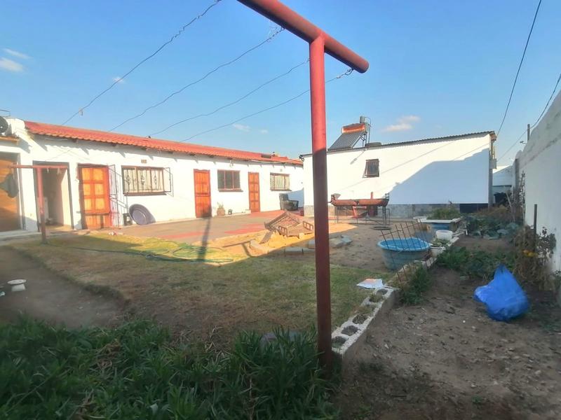1 Bedroom Property for Sale in Siluma View Gauteng