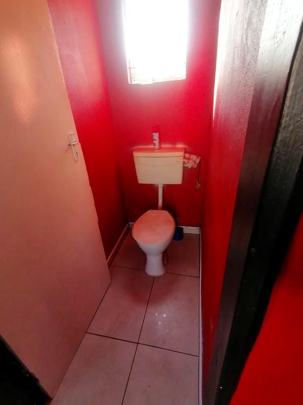 1 Bedroom Property for Sale in Siluma View Gauteng