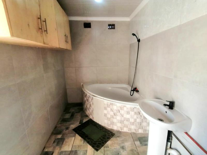 1 Bedroom Property for Sale in Siluma View Gauteng