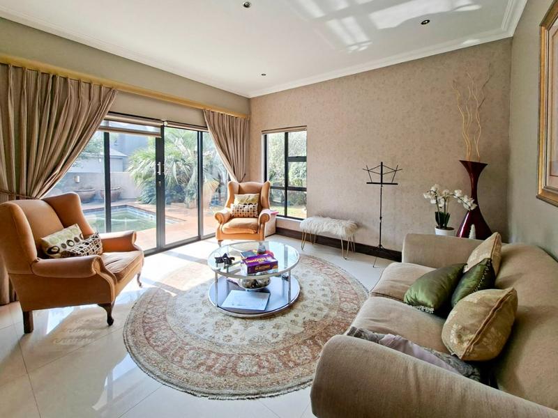 6 Bedroom Property for Sale in Midstream Estate Gauteng