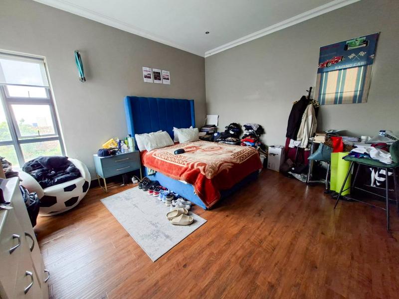 6 Bedroom Property for Sale in Midstream Estate Gauteng