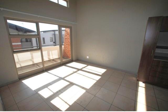 1 Bedroom Property for Sale in Lonehill Gauteng