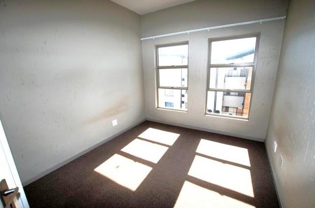 1 Bedroom Property for Sale in Lonehill Gauteng