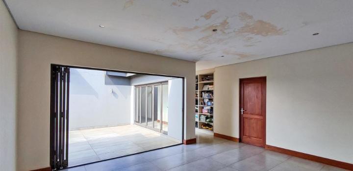 5 Bedroom Property for Sale in Helderwyk Gauteng