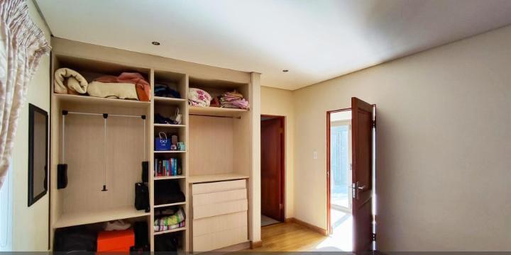 5 Bedroom Property for Sale in Helderwyk Gauteng