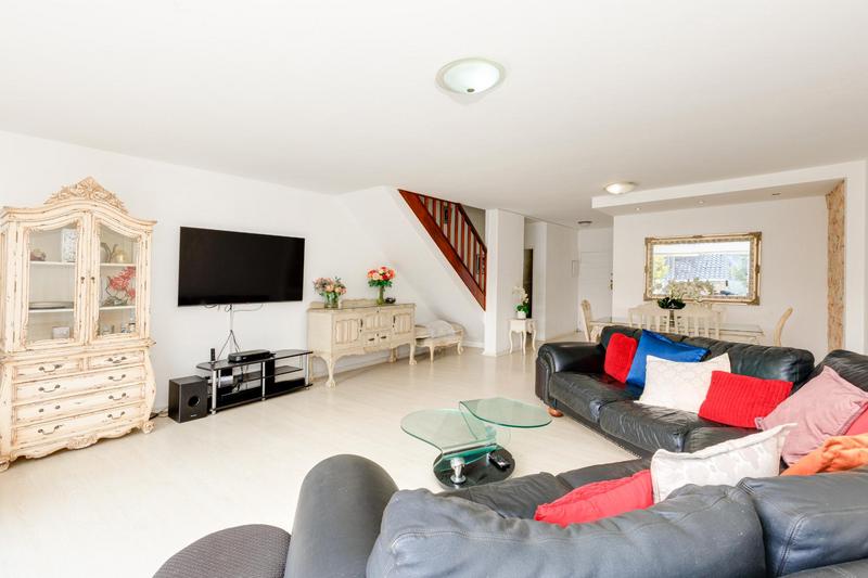 3 Bedroom Property for Sale in Fourways Gardens Gauteng