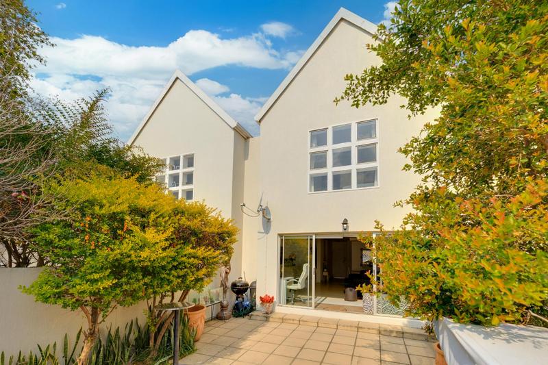 3 Bedroom Property for Sale in Fourways Gardens Gauteng