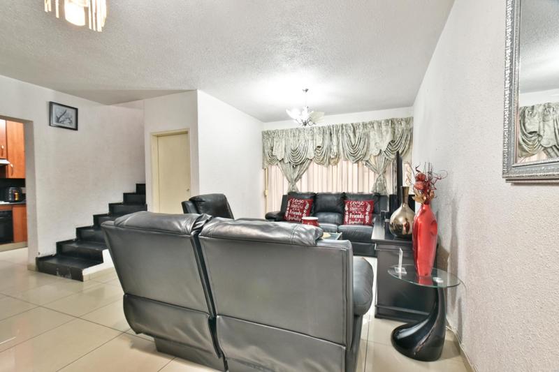 3 Bedroom Property for Sale in La Rochelle Gauteng