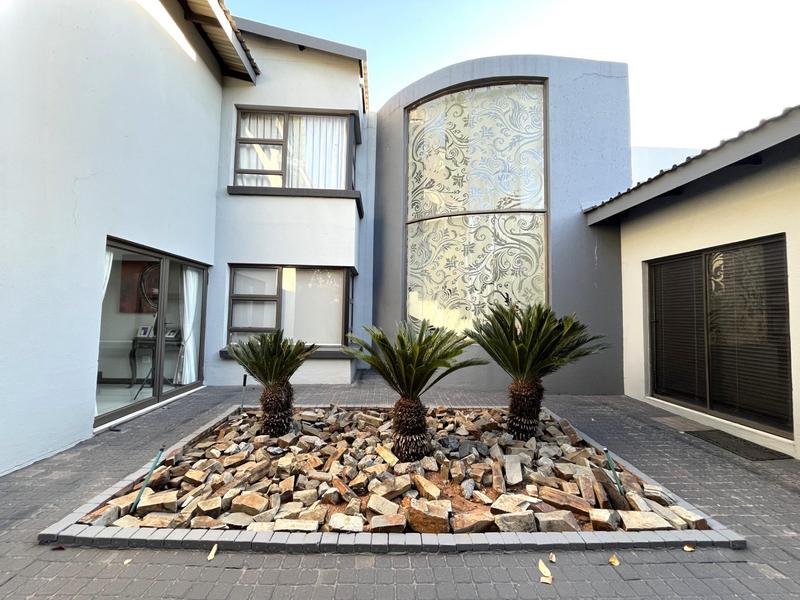 To Let 6 Bedroom Property for Rent in Midlands Estate Gauteng
