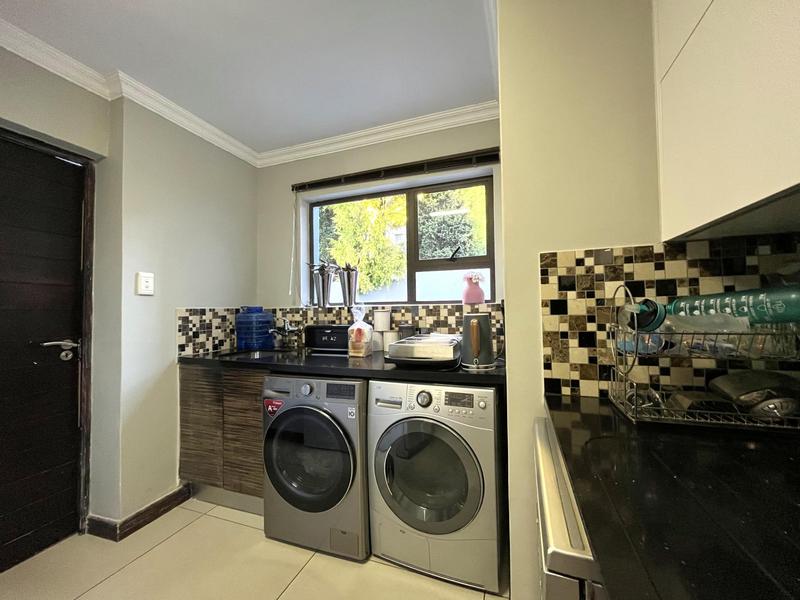To Let 6 Bedroom Property for Rent in Midlands Estate Gauteng