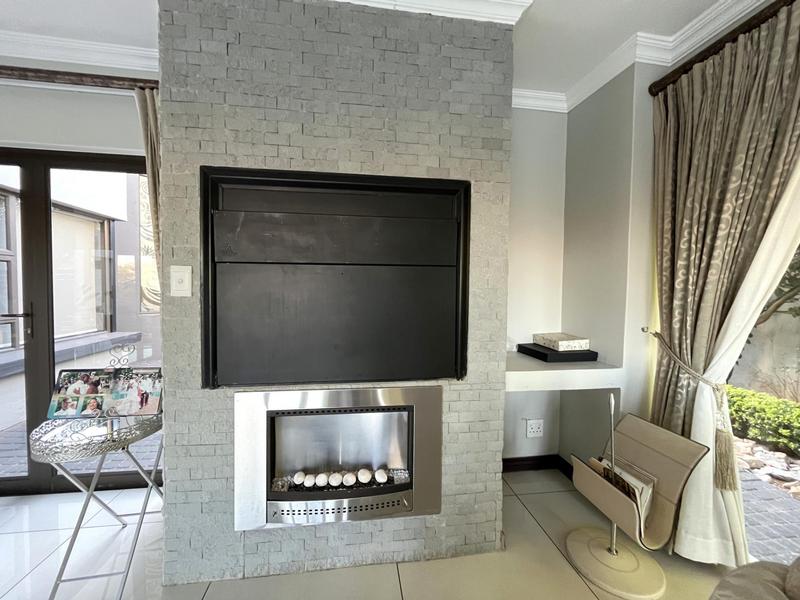 To Let 6 Bedroom Property for Rent in Midlands Estate Gauteng