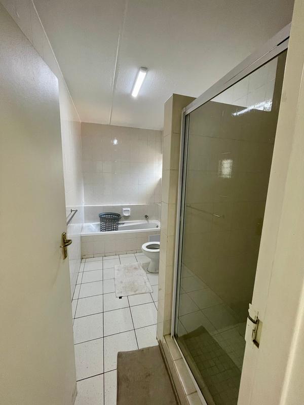 To Let 1 Bedroom Property for Rent in Sandown Gauteng