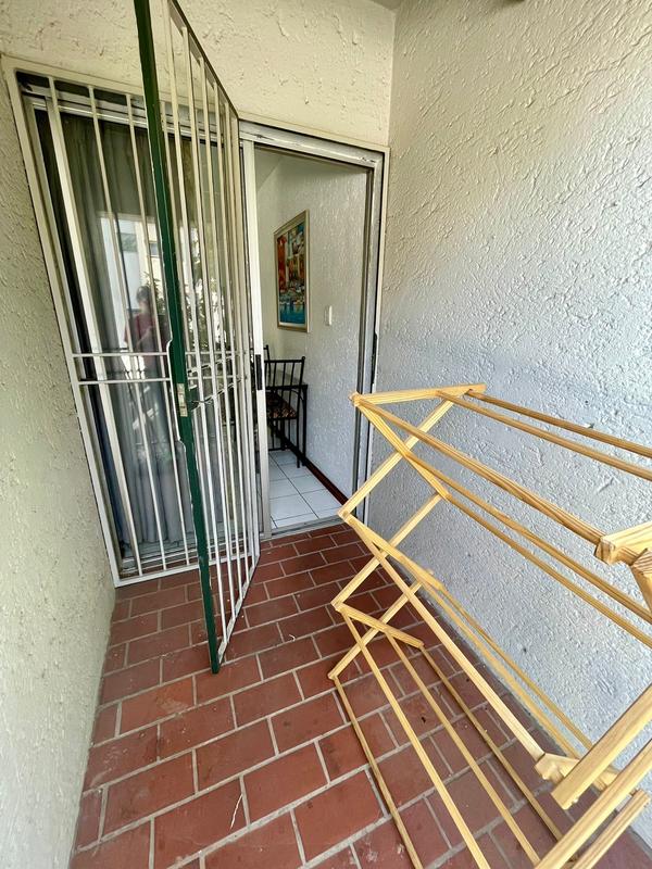 To Let 1 Bedroom Property for Rent in Sandown Gauteng